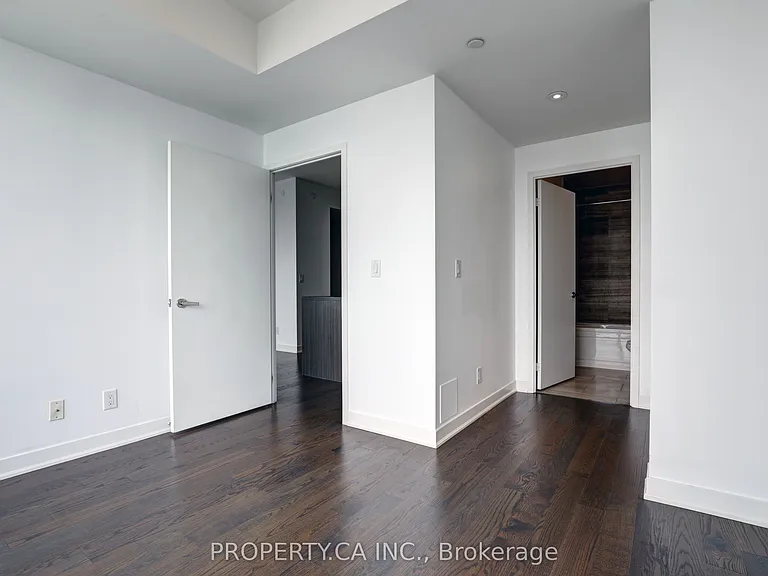 88 Harbour St #6706 — Photo 23