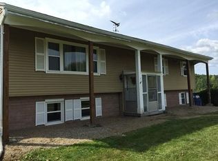 2 Phillips Dr, Colrain, MA 01340