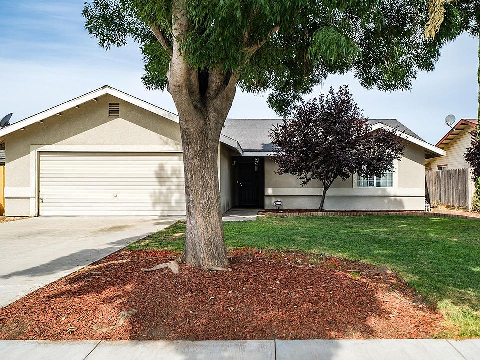 2nd image of 1098 Carmel Ct
