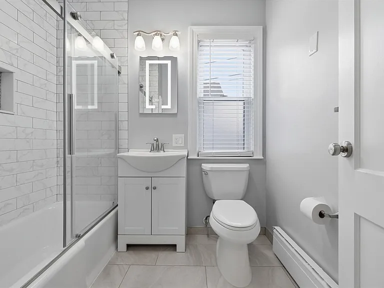 County St — Photo 18
