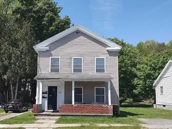 75 Thompson St APT 1, Ballston Spa, NY 12020