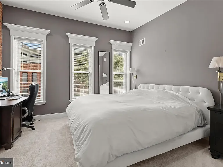 1824 S Charles St — Photo 13