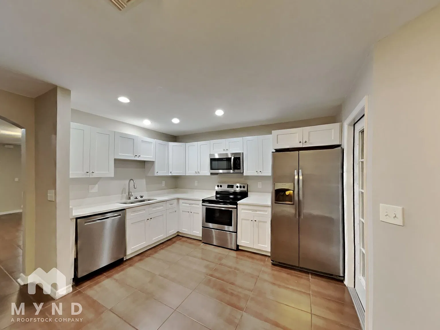 4 bed, 2.0 bath, 1377 sqft, $2,159 — Photo 2