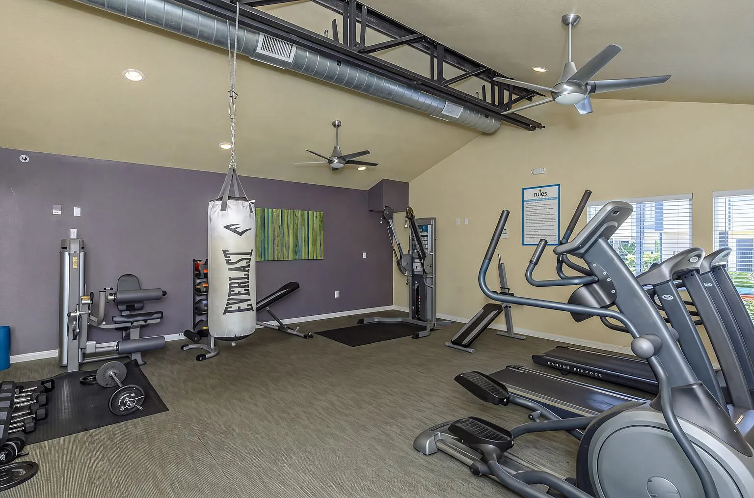 Villa Pacific Townhomes — Photo 4