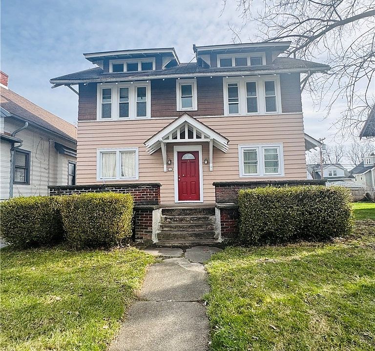 1st image of 167 Winspear Ave