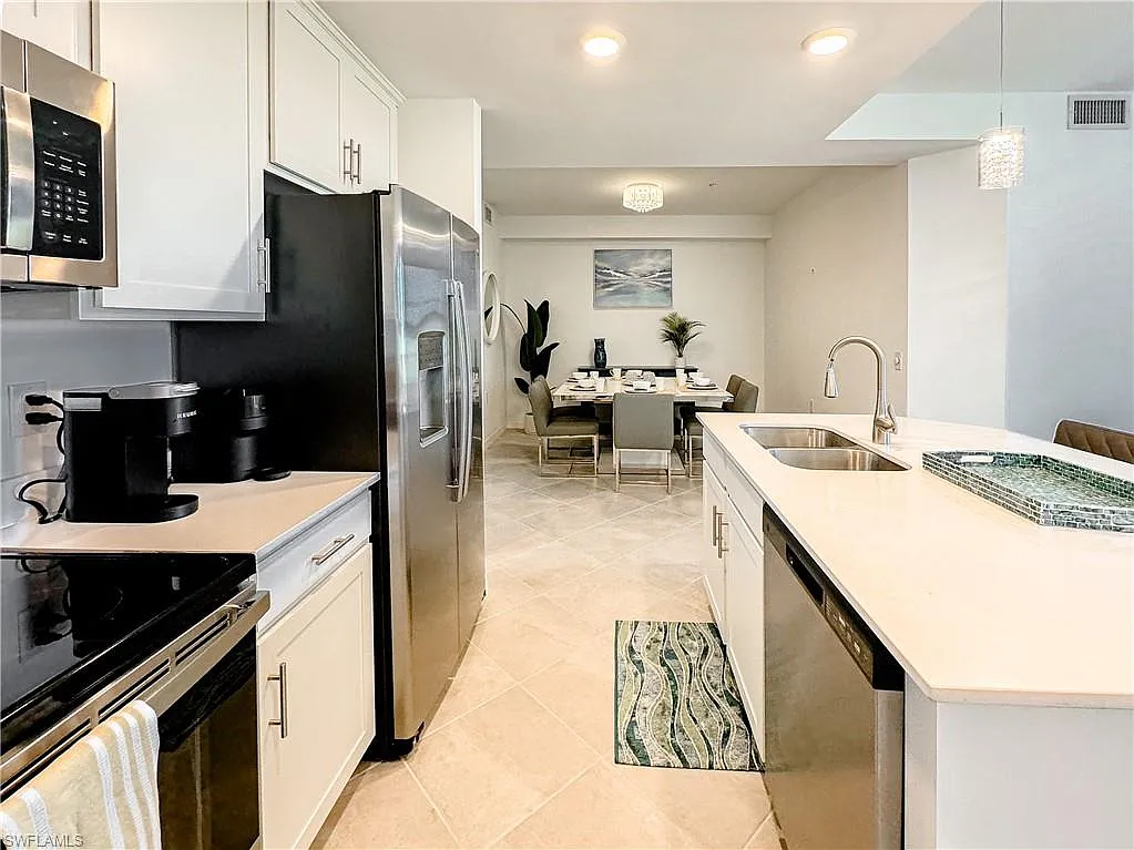 5807 Double Eagle Cir #4618 - The National - Marzen — Photo 1