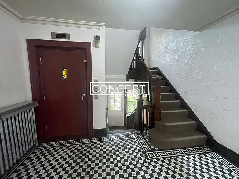 119 College Ave #7 — Photo 3