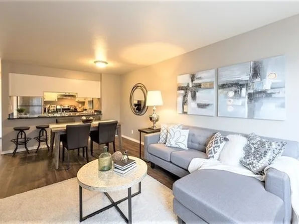 Harbor Square, 2425 Harbor Ave SW Unit 21, Seattle, WA 98126