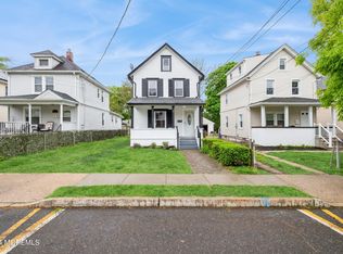 27 Bank St, Red Bank, NJ 07701