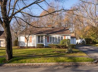 29 Kinnicutt Rd, Worcester, MA 01602