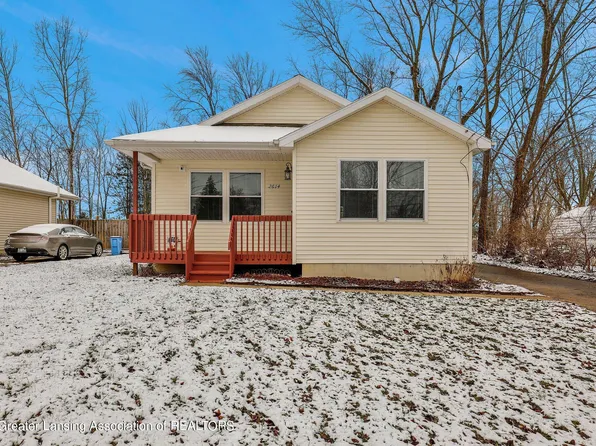 2614 Hazelwood Dr, Lansing, MI 48910