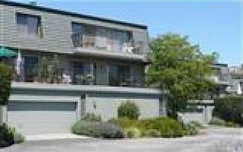 1st image of 38 Greenwood Bay Dr
