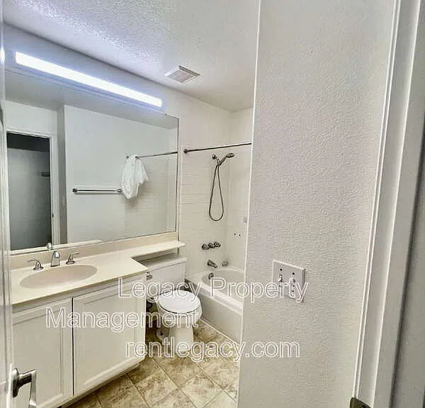 2750 Parkview Ter — Photo 31