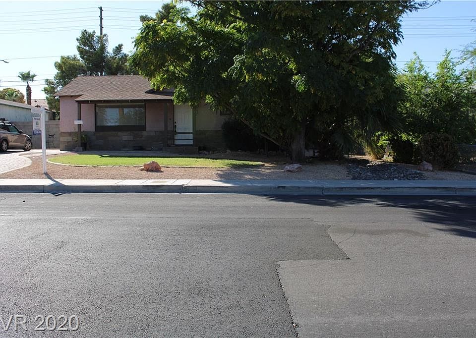 1st image of 1330 Melville Dr