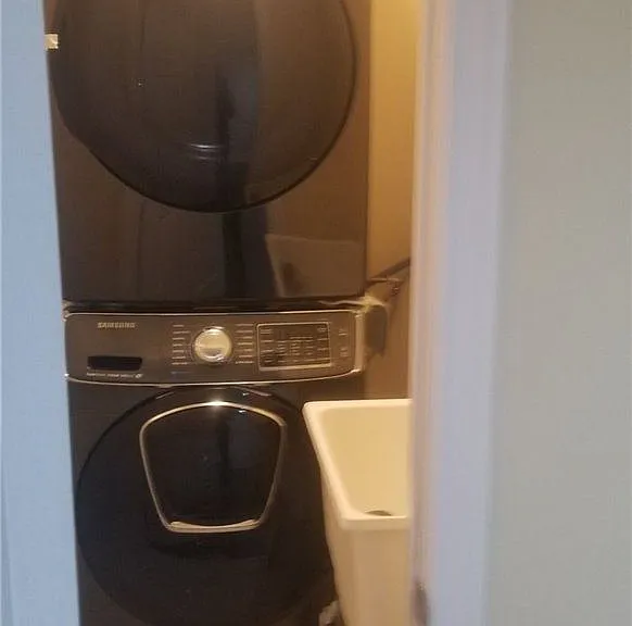 93 Chloe Cres #BASEMENT — Photo 12