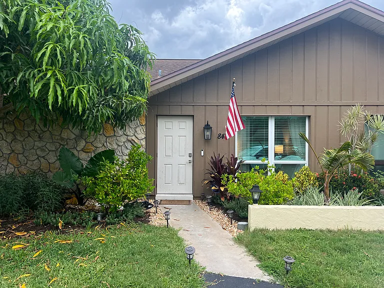 843 Palm View Dr — Photo 16