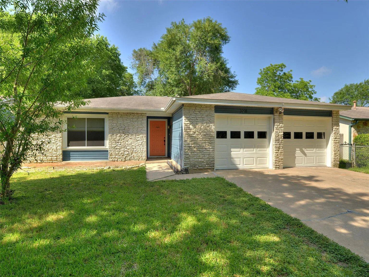 3 bed, 2.0 bath, 1278 sqft, $2,800 — Photo 1