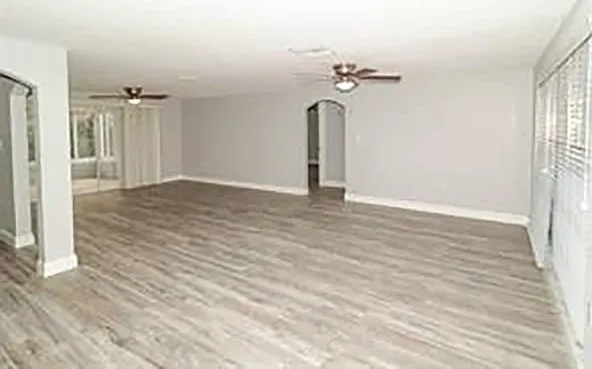 7401 Oak Crest Dr — Photo 11