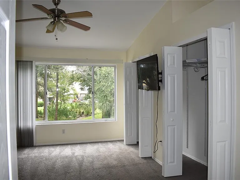 12369 Berkeley Square Dr — Photo 18