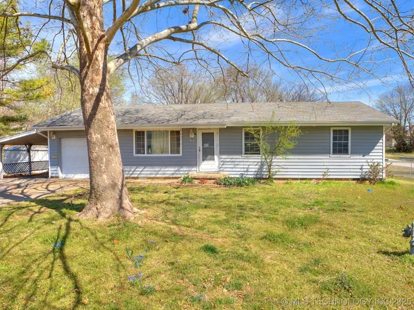 701 N 14th St, Collinsville, OK 74021