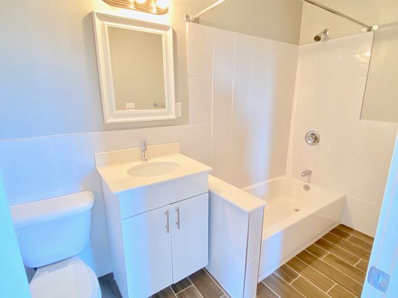 5th image of 1924 Geary St #3