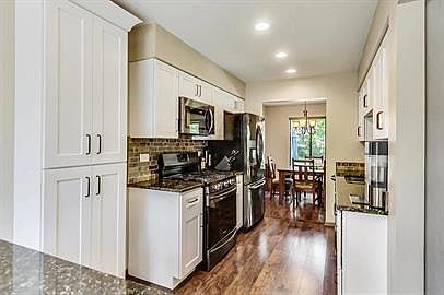 3rd image of 382 E Forest Knoll Dr