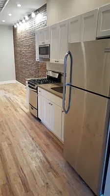 Rented by Sam Realty & Management | media 4