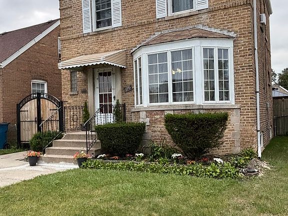 2nd image of 175 Martin Ln