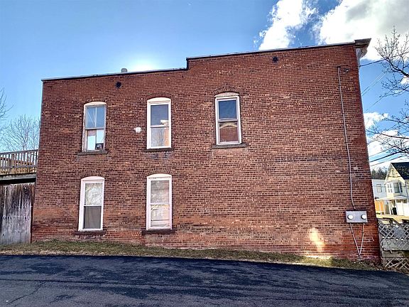2nd image of 36 Manor Ave