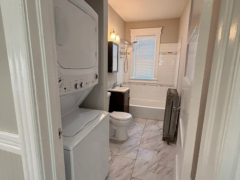 370 Maple Ave #3 — Photo 10