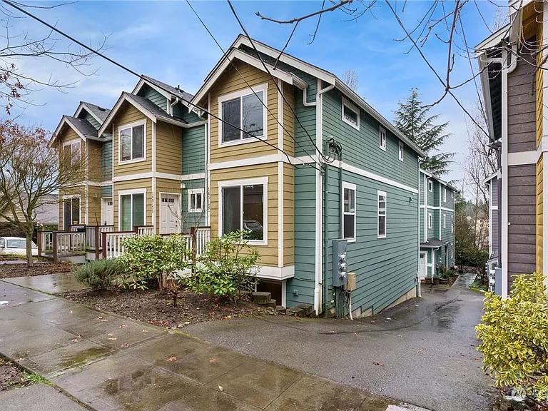 14015A 35th Ave NE — Photo 1