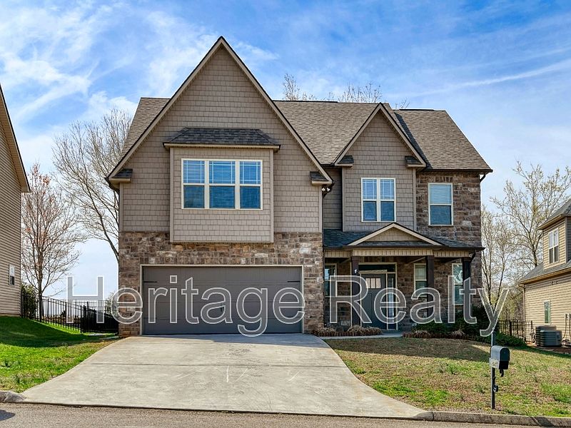 1st image of 2647 Willow Ave