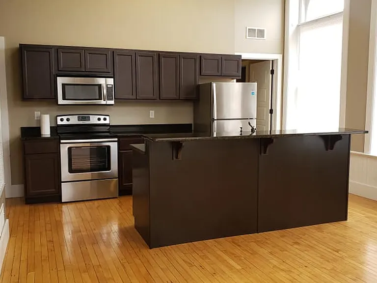 201 Kitchen Alt