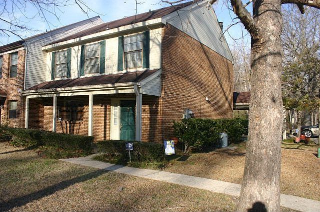 1st image of 100 Georgann Dr