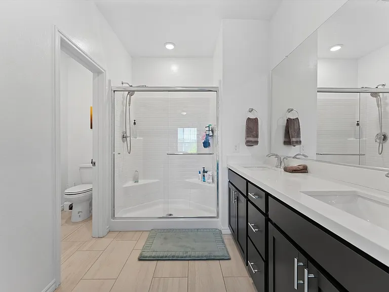237 Callen Falls Ave #2011 — Photo 18