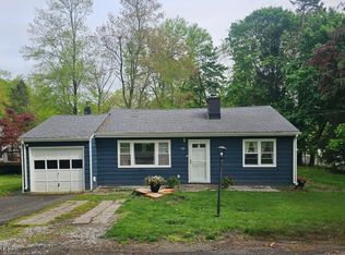 116 Overlook Rd, Newton, NJ 07860