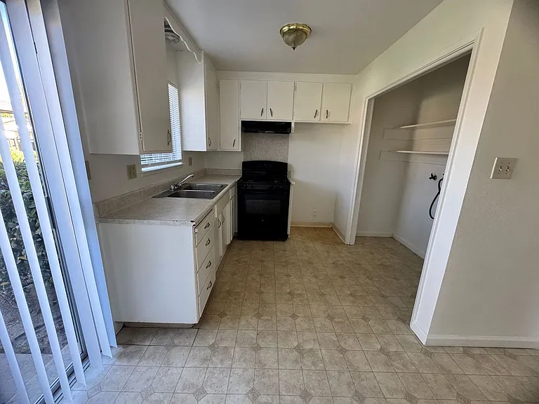 1915 Celeste Ct #A — Photo 21