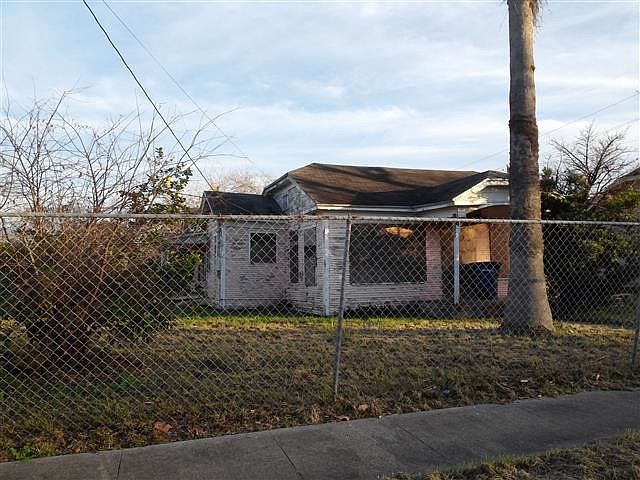 1st image of 1904 Stillman Ave