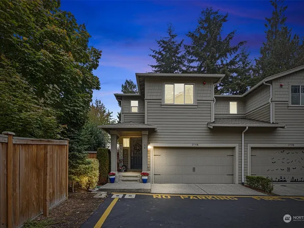 2733 197th Lane SW #A, Lynnwood, WA 98036