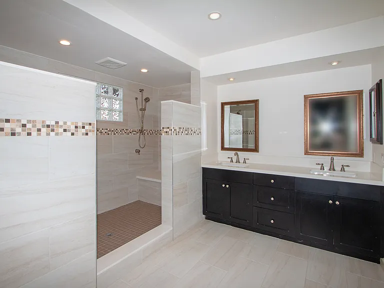 3740 Overpark Rd — Photo 19