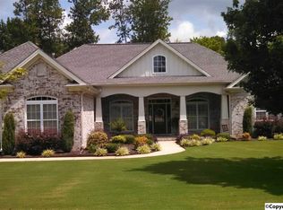 101 Little Creek Cir, Decatur, AL 35603