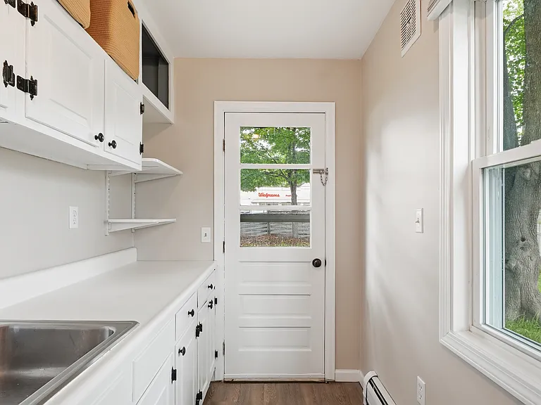16 Lakewood Pkwy #A — Photo 11