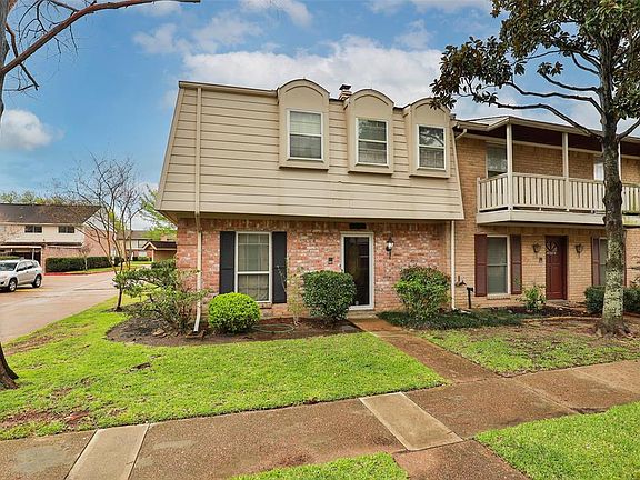 Close to guest parking