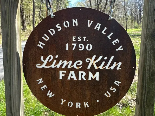 523 Lime Kiln Rd, West Coxsackie, NY 12192