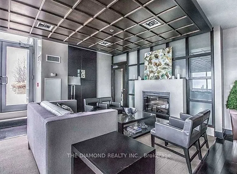 3391 Bloor St W #407 — Photo 2