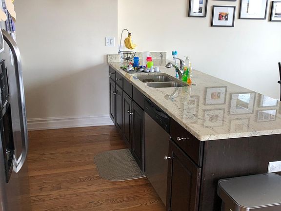 4th image of 1470 W Carmen Ave APT 401