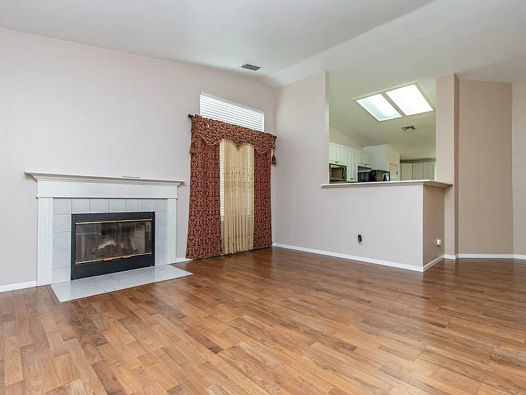 19526 Dover Dr — Photo 16