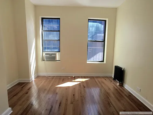 Rented by Sovereign Associates | media 4