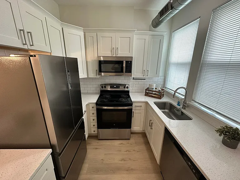 4631 Montgomery Rd — Photo 13