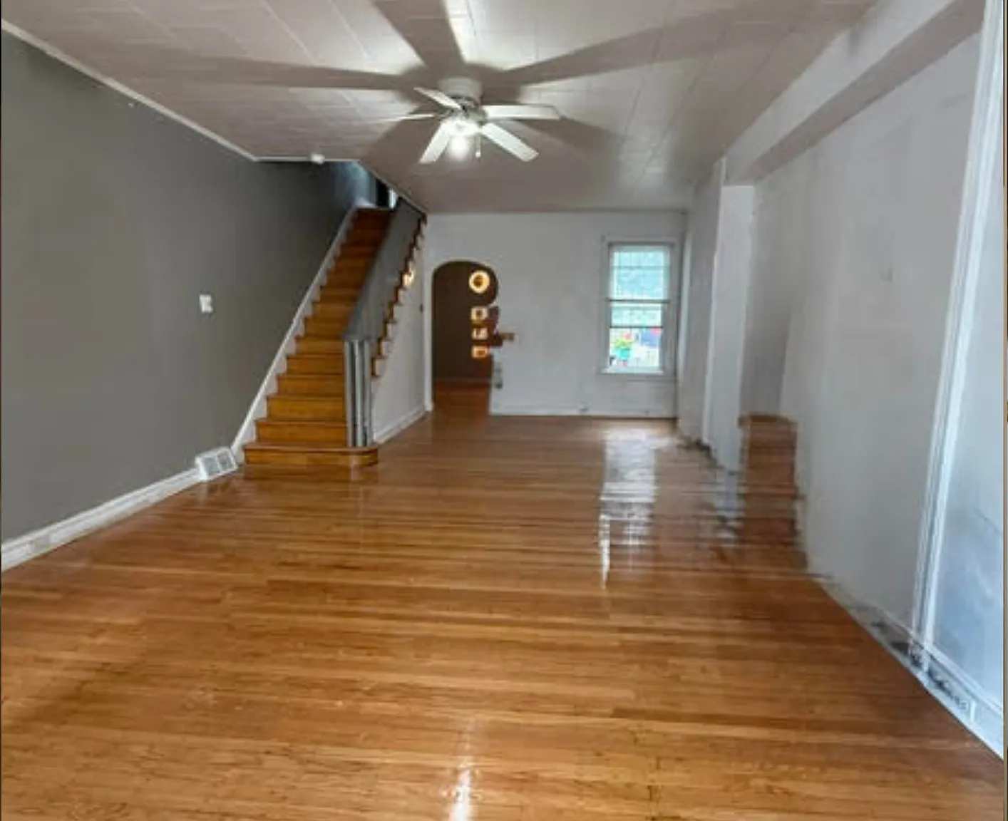 3 bed, 1.5 bath, $1,500 — Photo 3